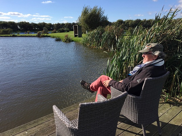 巴萨官方：库巴西右脚踝胫腓前韧带扭伤，将接受保守治疗.